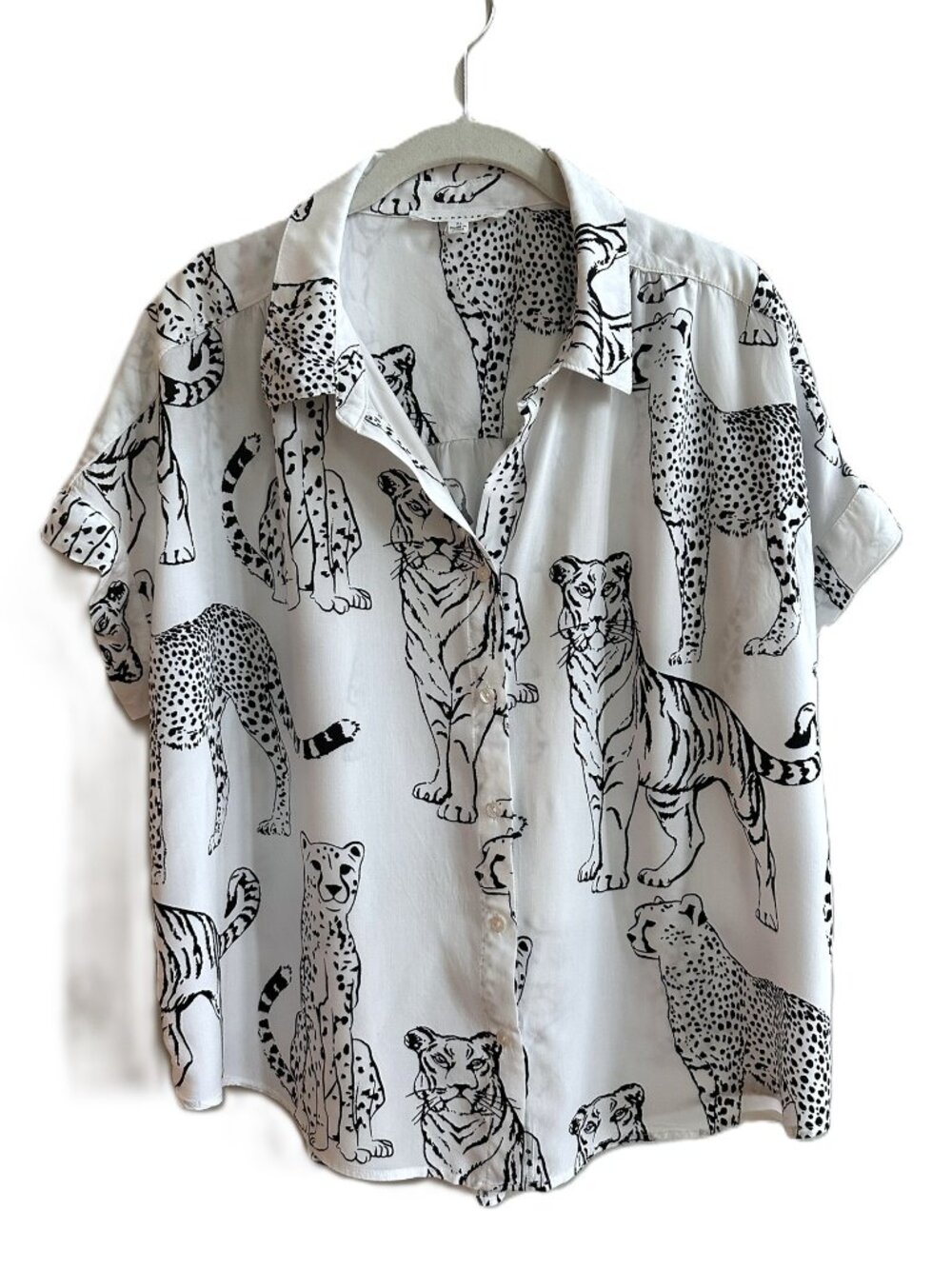 Women's XL Short-Sleeve Blouse Black and White Tigers & Cheetahs Jane Delancey
